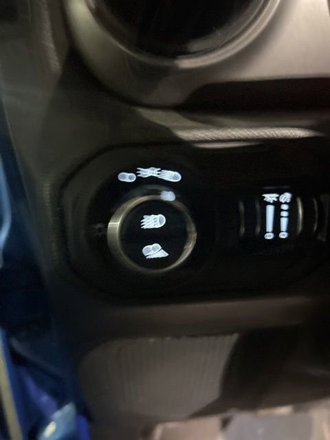 Used 2021 Jeep Gladiator Sport image 25