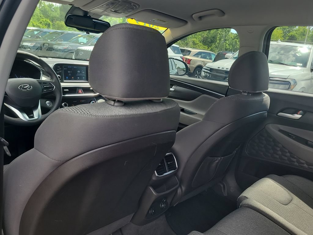 Used 2019 Hyundai Santa Fe SEL FWD image 9