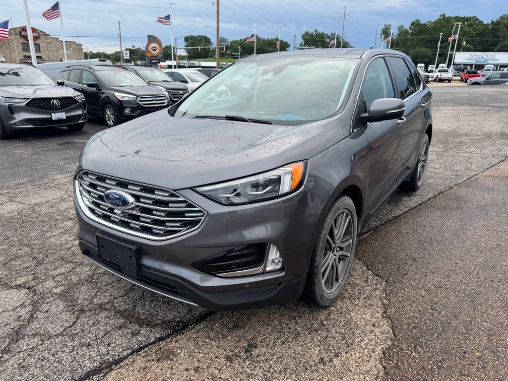 Certified 2022 Ford Edge Titanium w/ Equipment Group 301A AWD/4WD image 3