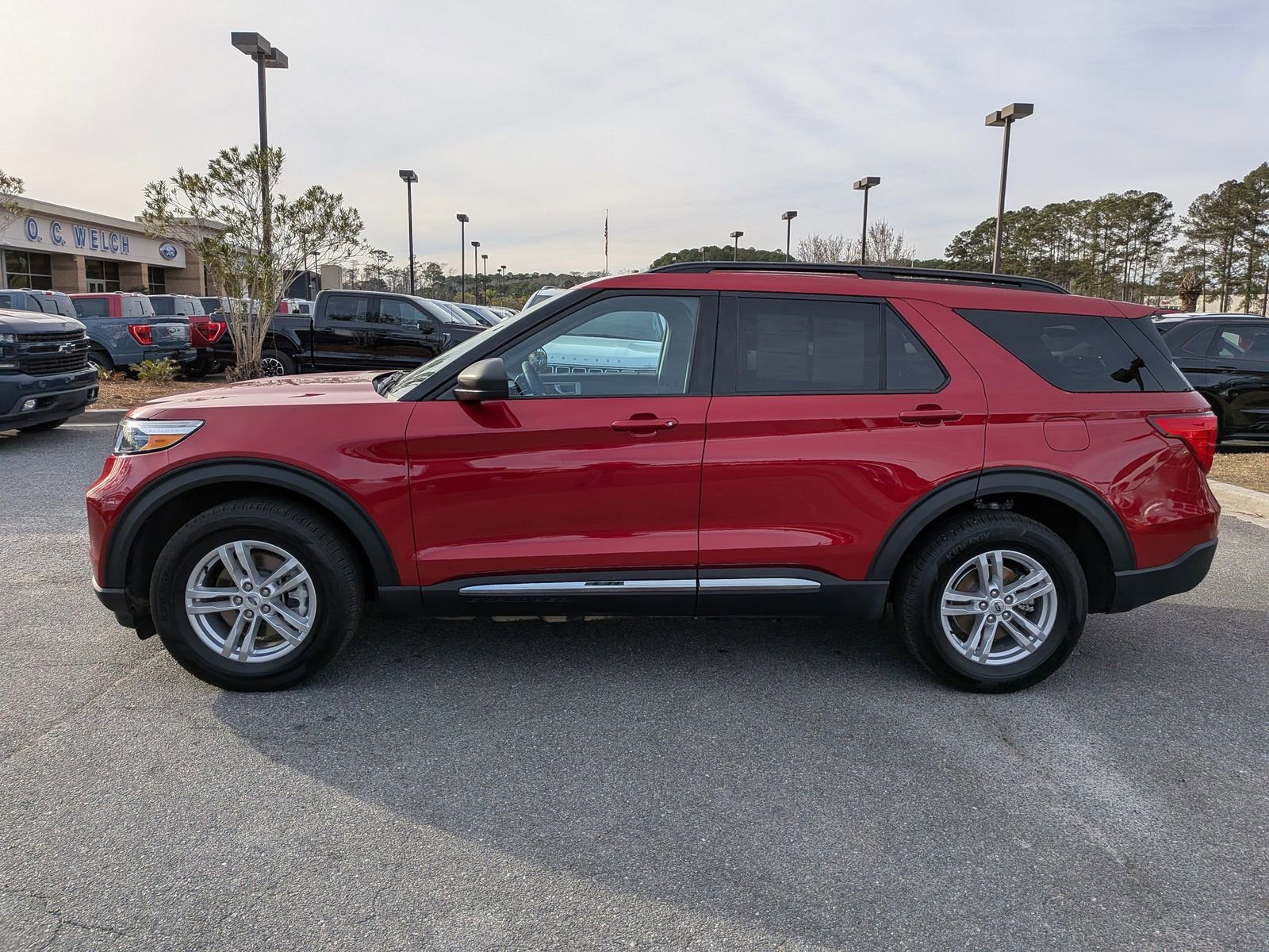 Certified 2023 Ford Explorer XLT w/ Equipment Group 202A video 2