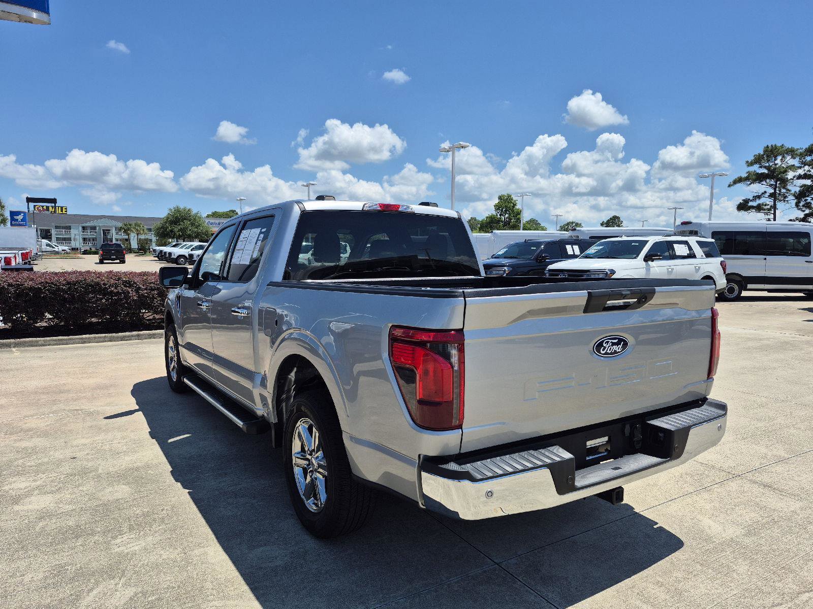 Certified 2024 Ford F150 XLT w/ Mobile Office Package RWD image 13
