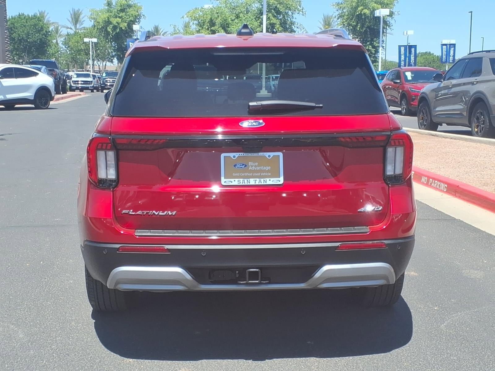 Certified 2025 Ford Explorer Platinum AWD/4WD image 5