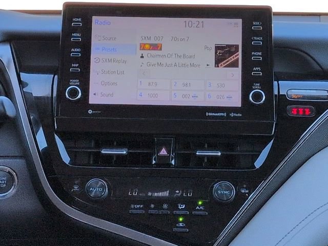 Used 2021 Toyota Camry XSE image 17