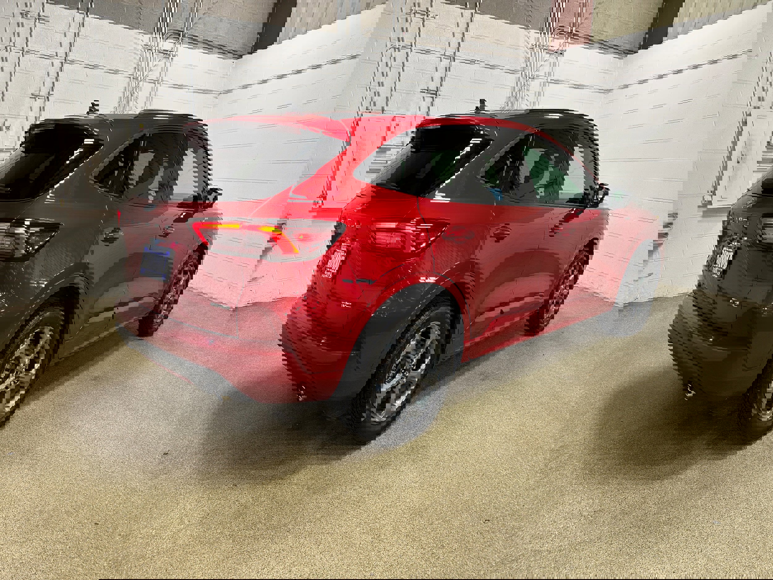 Certified 2024 Ford Escape ST-Line image 3