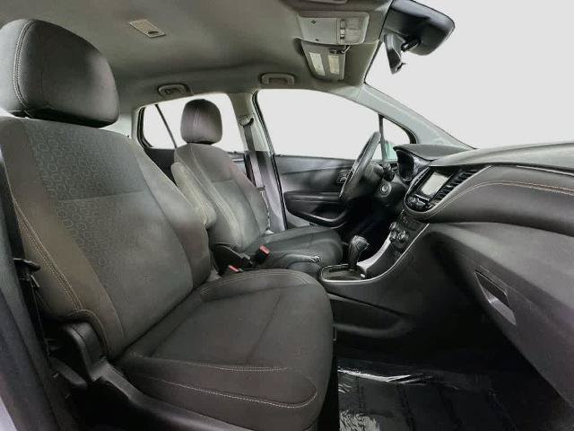 Used 2020 Chevrolet Trax LS FWD image 13