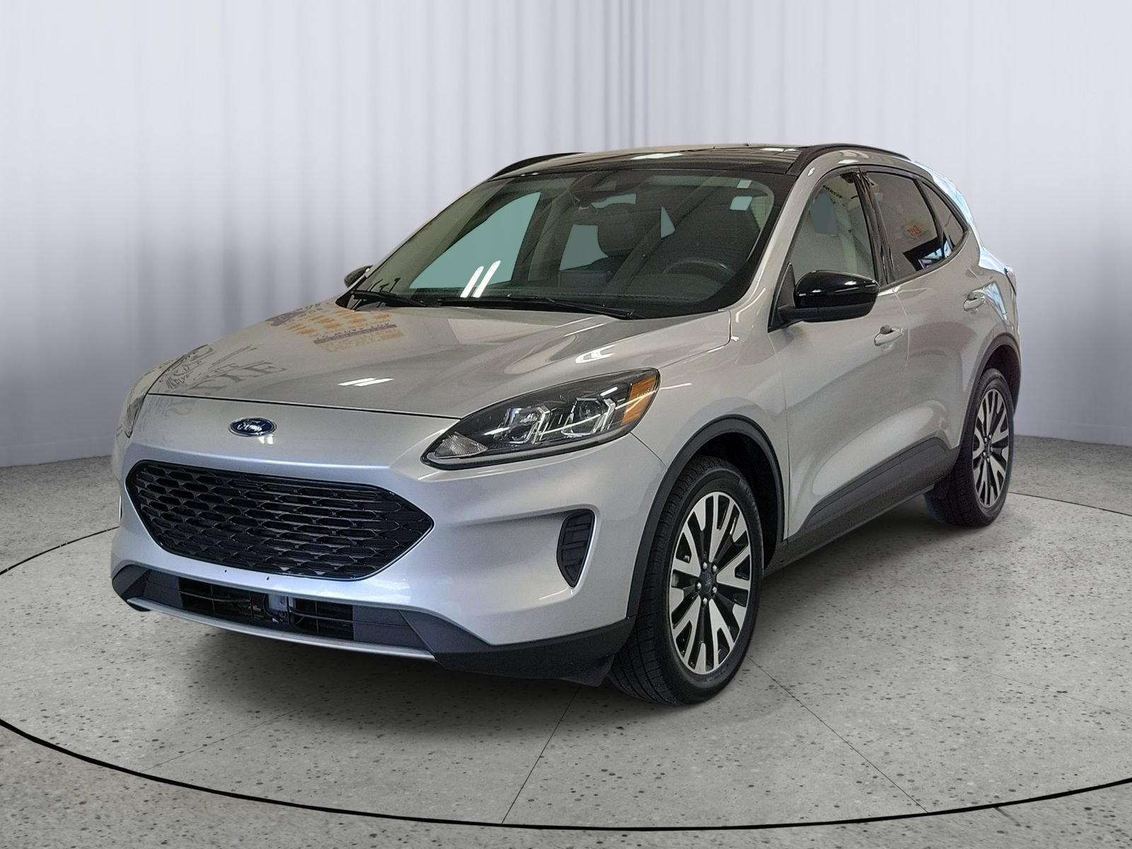 Certified 2020 Ford Escape SE Sport AWD/4WD image 2
