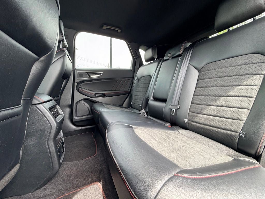 Certified 2023 Ford Edge ST-Line AWD/4WD image 17