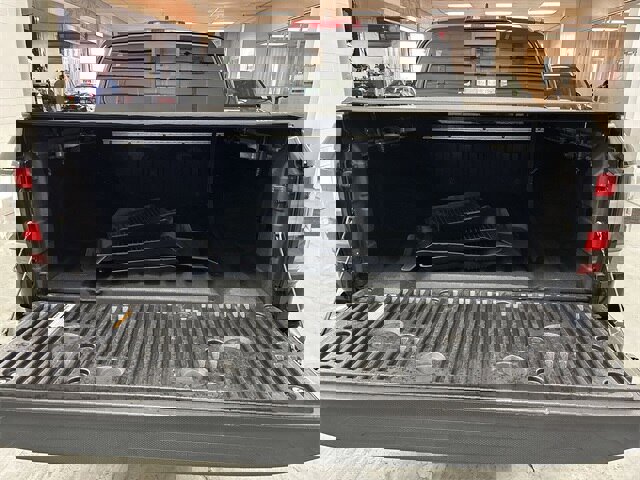 Used 2022 Nissan Frontier PRO-4X w/ Pro-4X Premium Package image 14