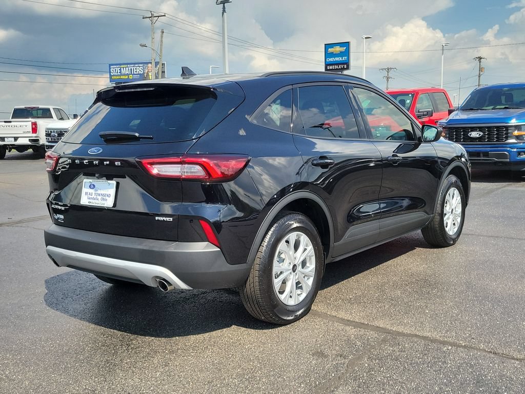 Certified 2026 Ford Escape Active w/ Cold Weather Package AWD/4WD image 4