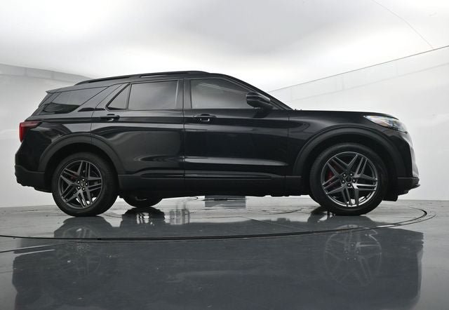Certified 2025 Ford Explorer ST AWD/4WD image 41