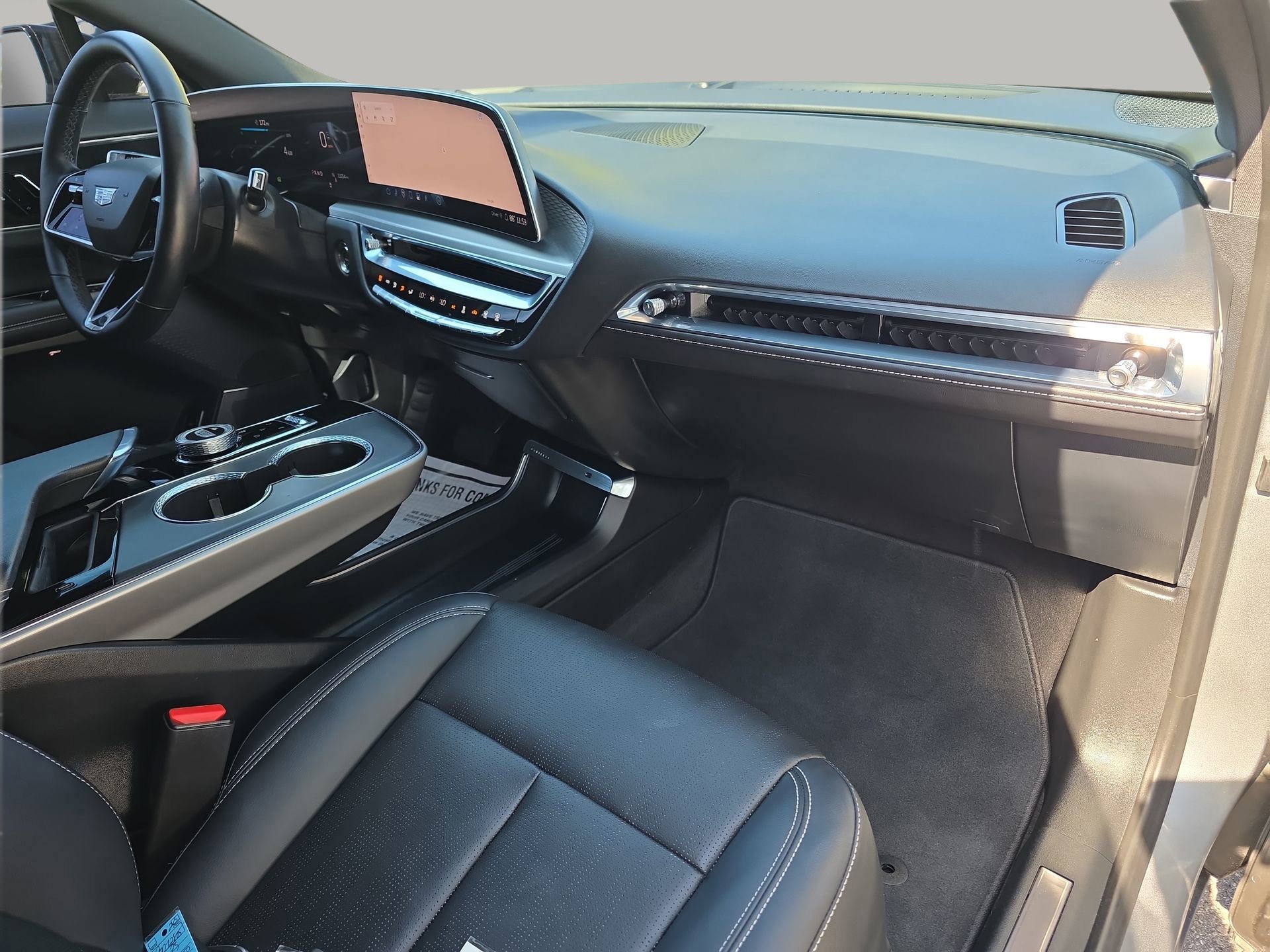 Used 2024 Cadillac Lyriq Sport image 40