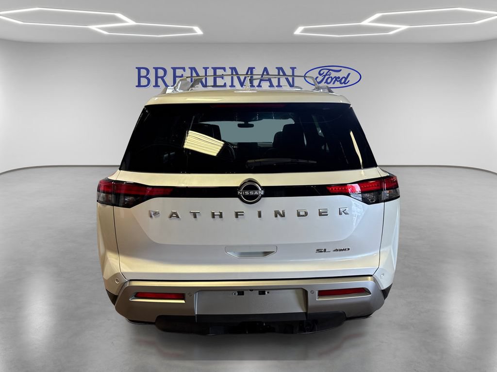 Used 2025 Nissan Pathfinder SL w/ SL Premium Package AWD/4WD image 7