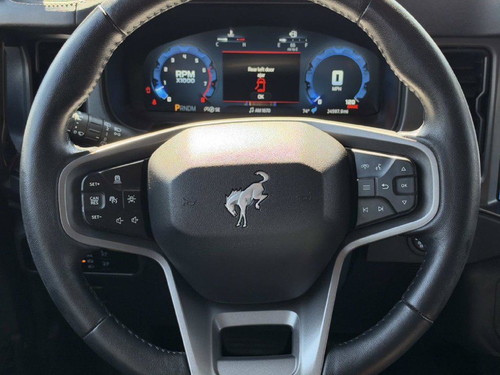 Certified 2025 Ford Bronco Badlands AWD/4WD image 12
