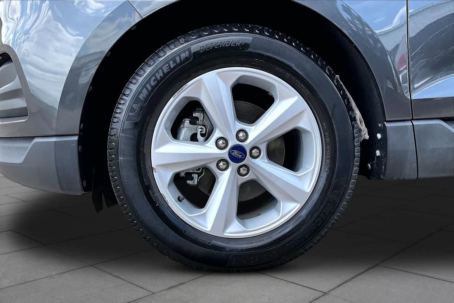 Certified 2020 Ford Edge SE FWD image 11