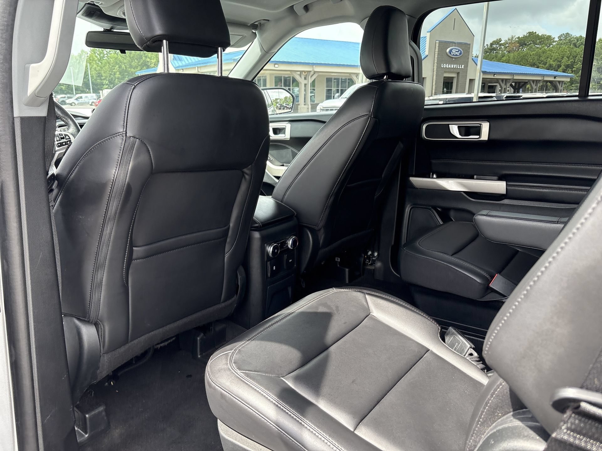 Certified 2023 Ford Explorer XLT w/ Equipment Group 202A AWD/4WD image 20
