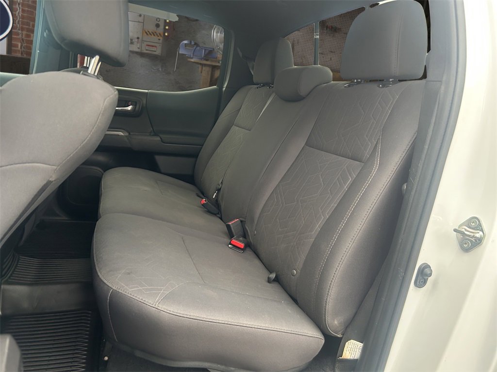 Used 2019 Toyota Tacoma TRD Off-Road image 12