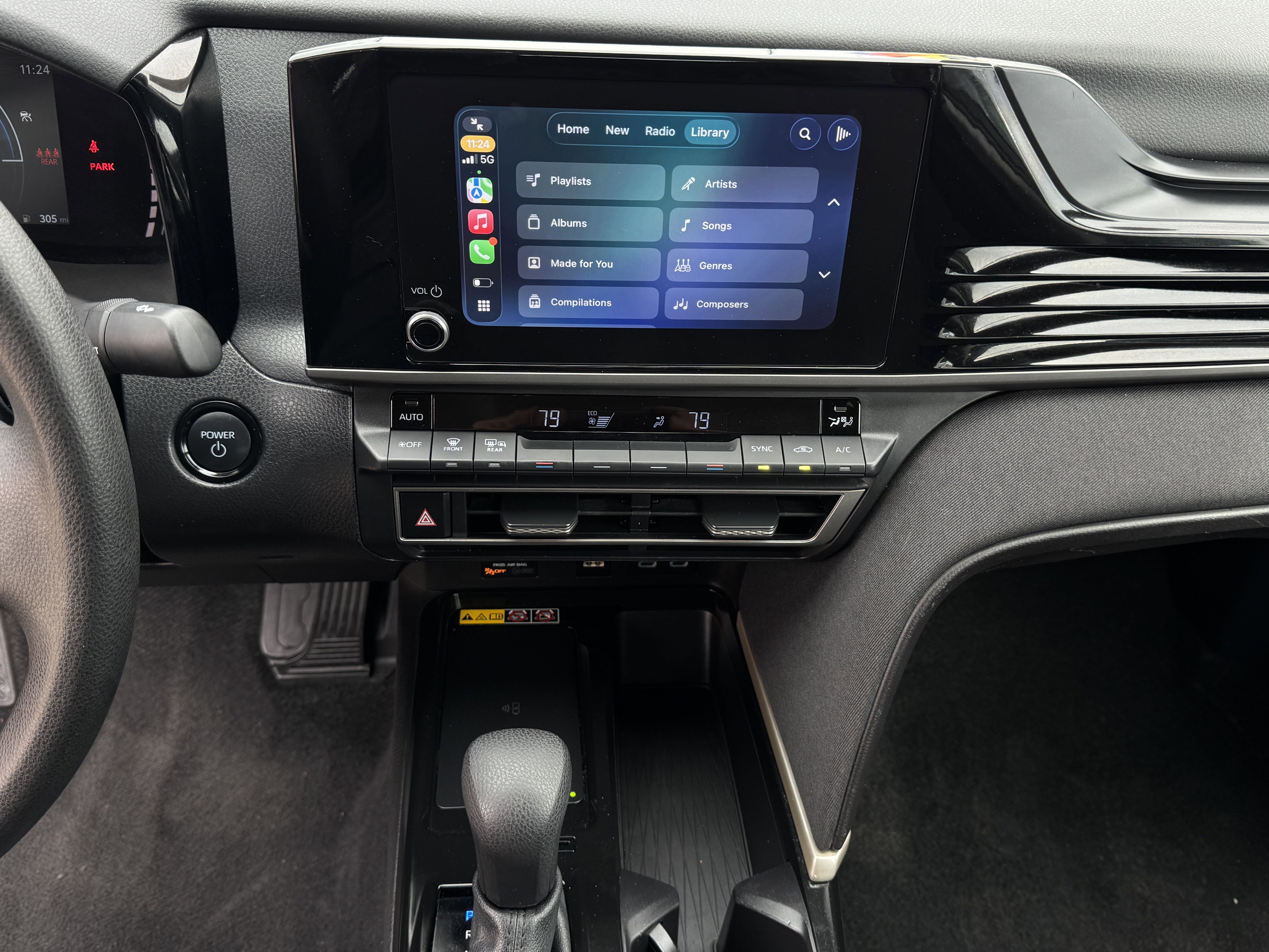 Used 2025 Toyota Camry LE image 17