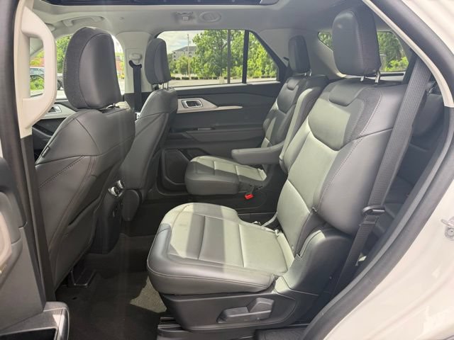 Certified 2025 Ford Explorer Active w/ Active Comfort Package AWD/4WD image 20