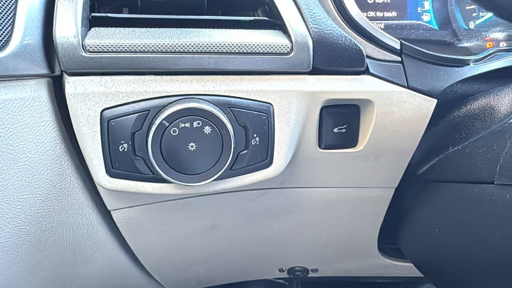 Certified 2020 Ford Fusion SE FWD image 17