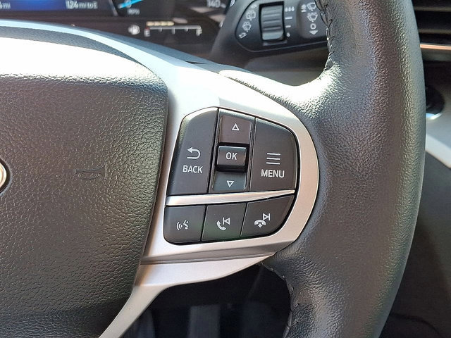 Certified 2022 Ford Explorer XLT w/ Equipment Group 202A image 18