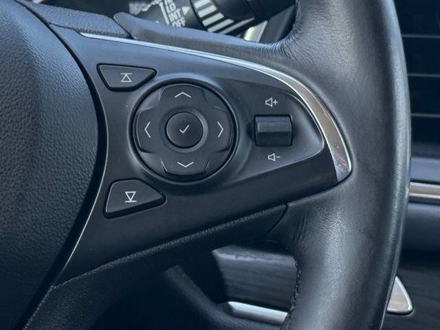 Used 2018 Buick Enclave Essence FWD image 11