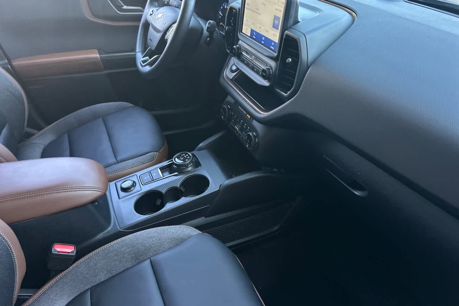 Certified 2024 Ford Bronco Sport Outer Banks w/ Topo Graphic Package image 15