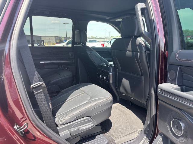 Certified 2023 Ford Expedition Platinum AWD/4WD image 11