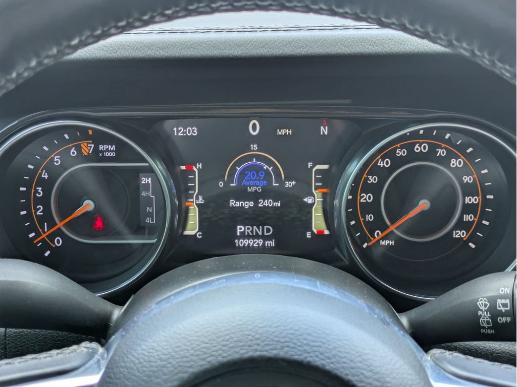Used 2020 Jeep Wrangler Unlimited Sahara AWD/4WD image 13
