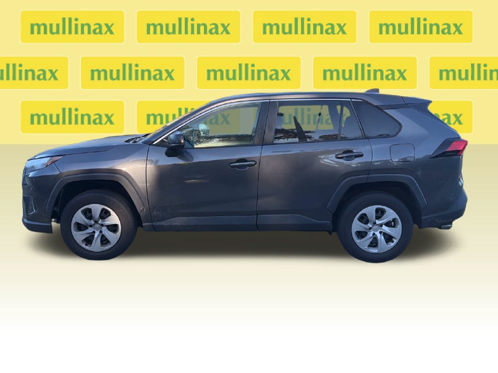 Used 2024 Toyota RAV4 LE FWD image 10