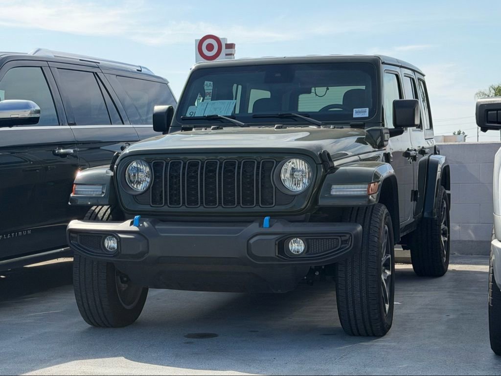 Used 2024 Jeep Wrangler Unlimited w/ Convenience Group image 3