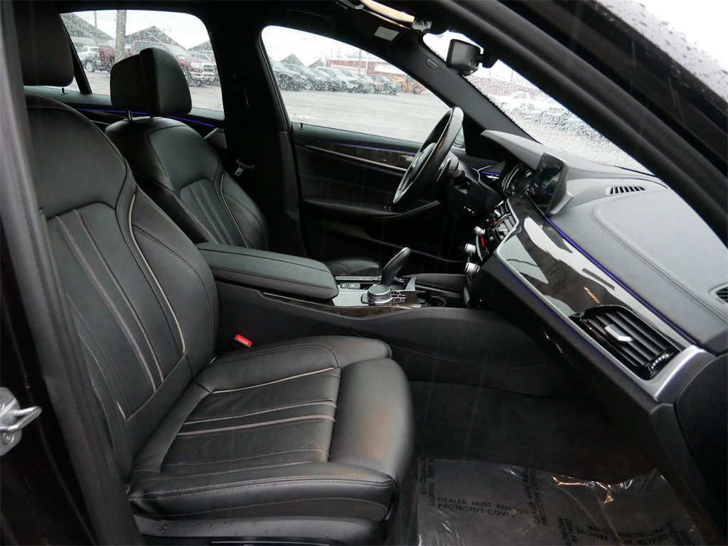 Used 2018 BMW 540i xDrive image 8