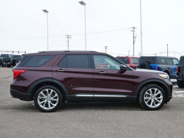 Certified 2022 Ford Explorer Platinum w/ Equipment Group 601A image 7