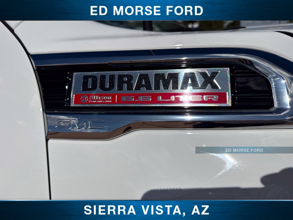 Used 2023 GMC Sierra 2500 SLT w/ SLT Preferred Package AWD/4WD image 14