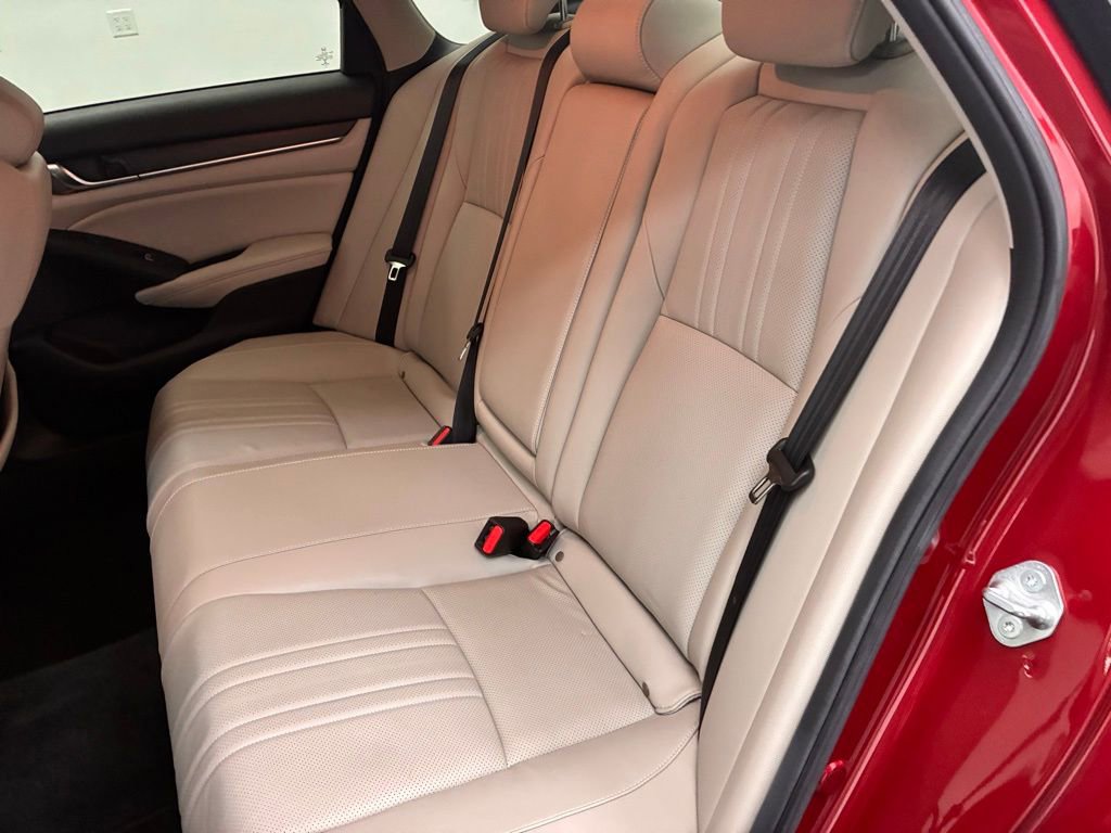 Used 2021 Honda Accord Touring image 28