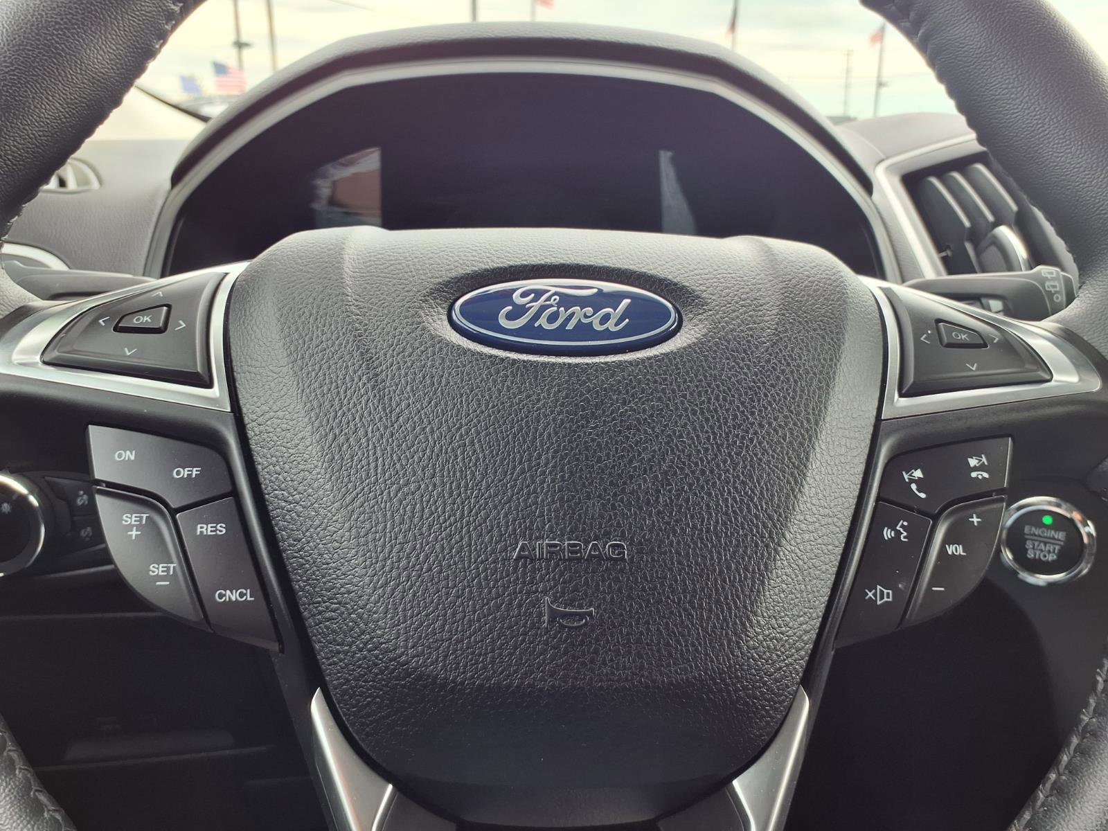 Certified 2024 Ford Edge SEL w/ Convenience Package AWD/4WD image 16