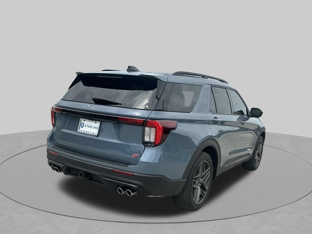 Certified 2025 Ford Explorer ST RWD image 14