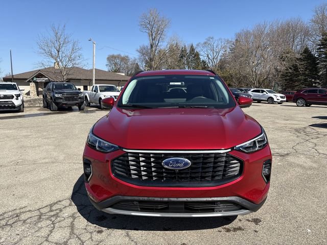 Certified 2023 Ford Escape Platinum w/ Class II Trailer Tow Package image 17