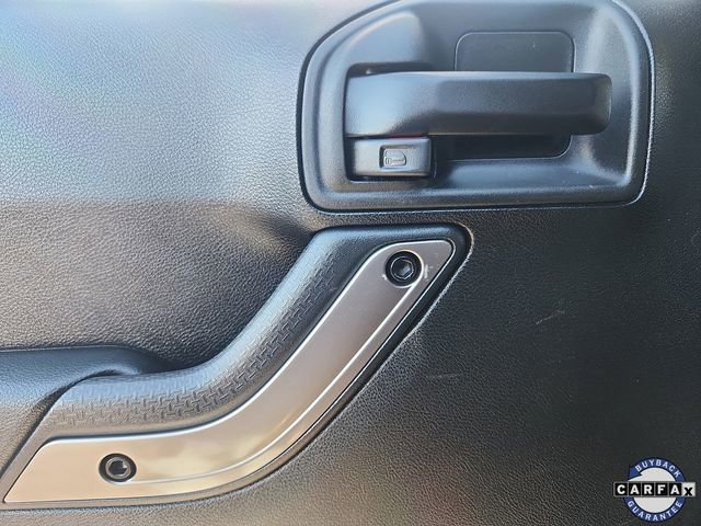 Used 2018 Jeep Wrangler Unlimited Sahara AWD/4WD image 24