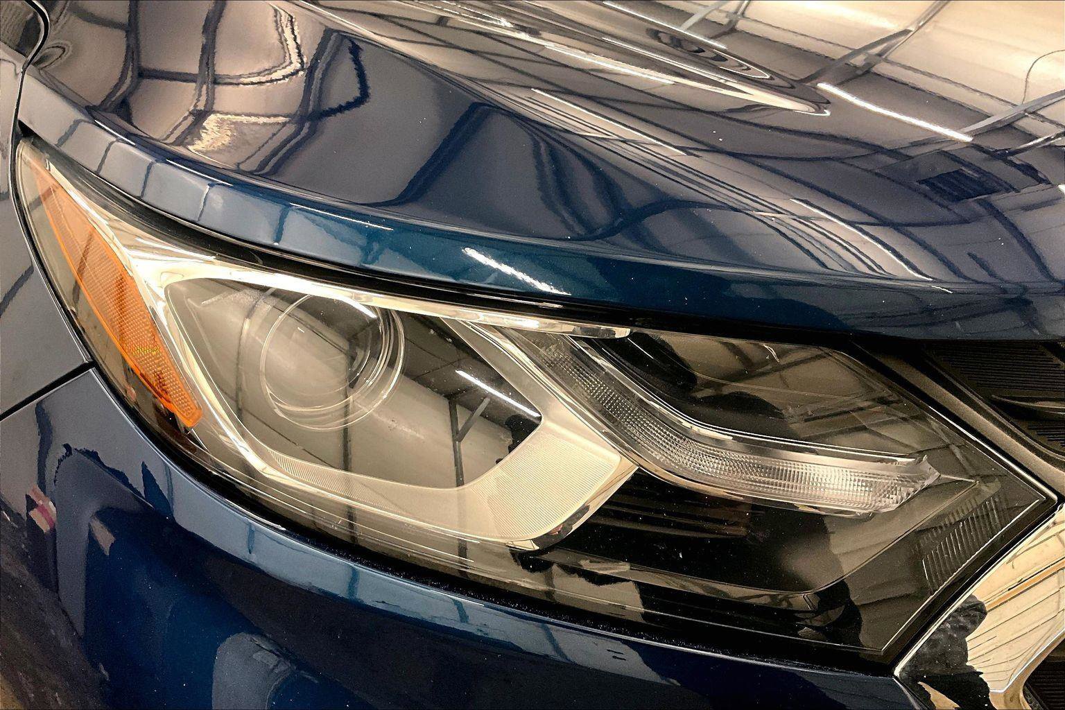 Used 2021 Chevrolet Equinox LT image 27