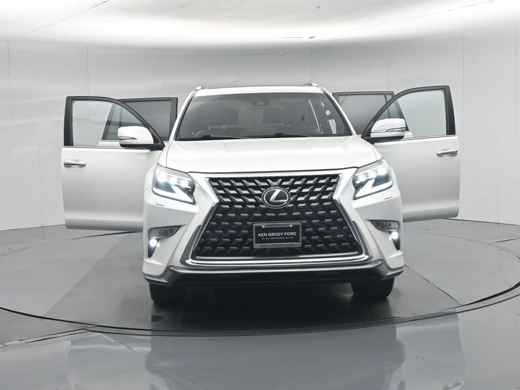 Used 2023 Lexus GX 460 Luxury w/ Sport Design Package AWD/4WD image 41