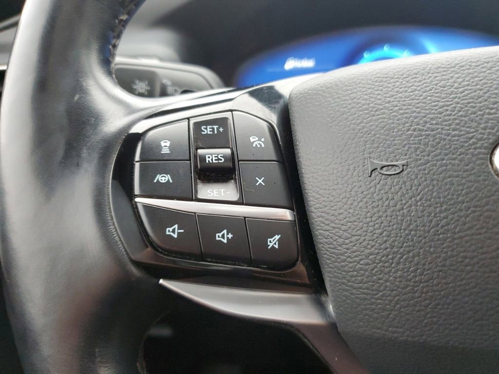 Certified 2021 Ford Explorer Platinum w/ Equipment Group 601A image 20