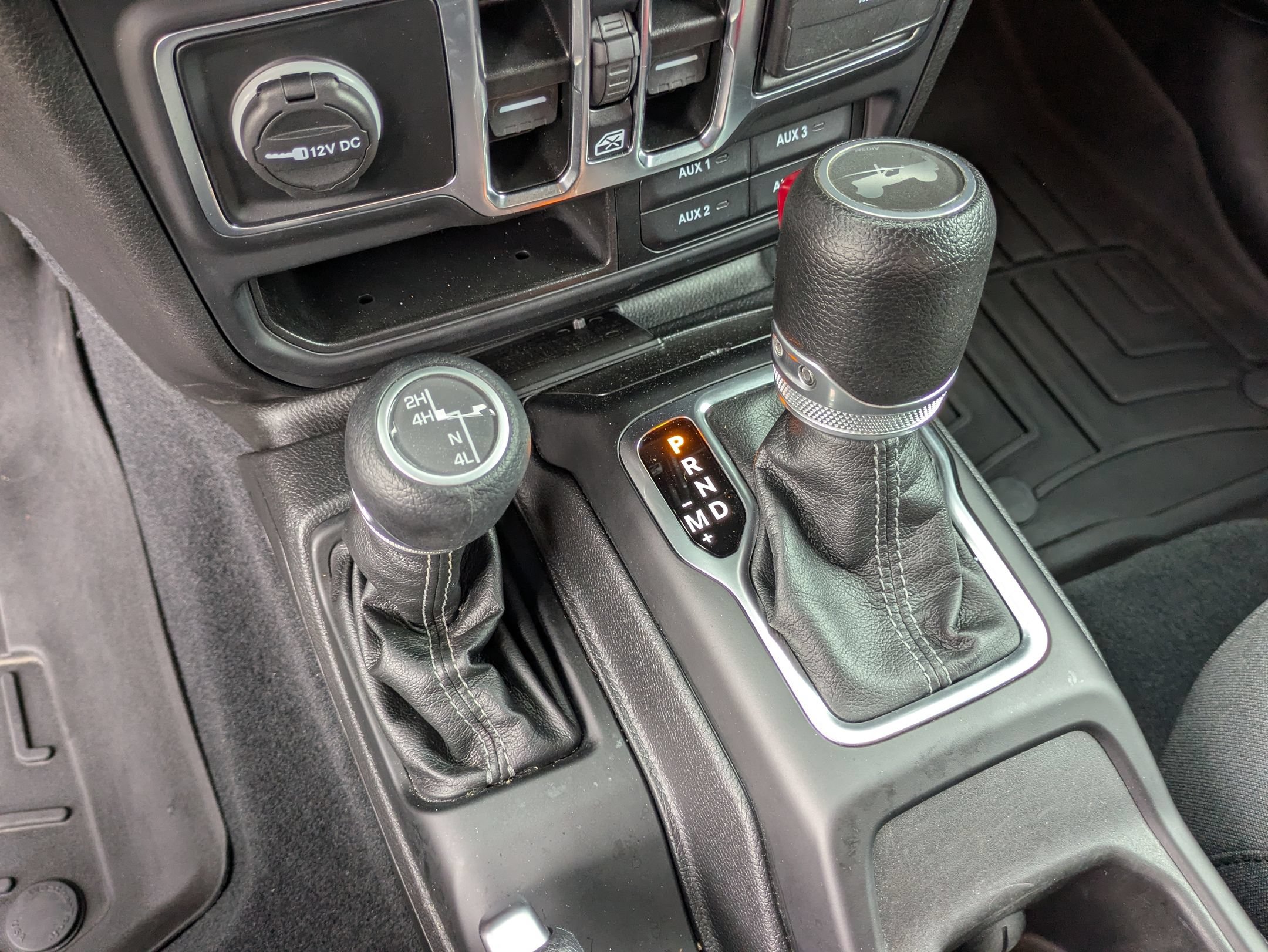 Used 2024 Jeep Wrangler Unlimited Sport AWD/4WD image 25