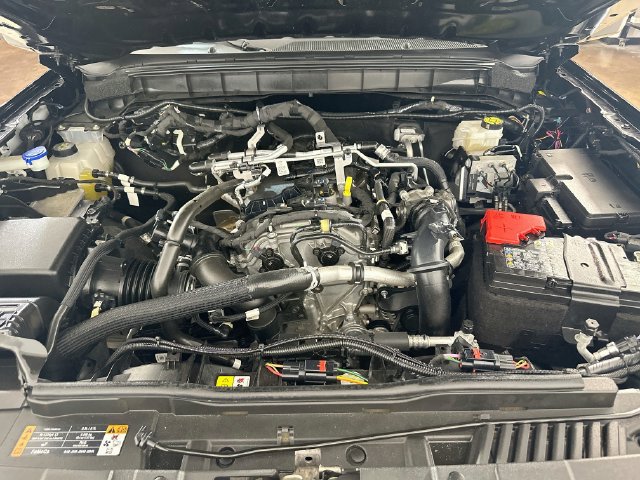 Certified 2025 Ford Bronco Big Bend w/ Black Diamond Package AWD/4WD image 37
