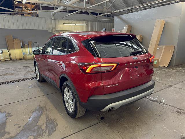 Certified 2023 Ford Escape Active w/ Tech Pack #2 AWD/4WD image 3