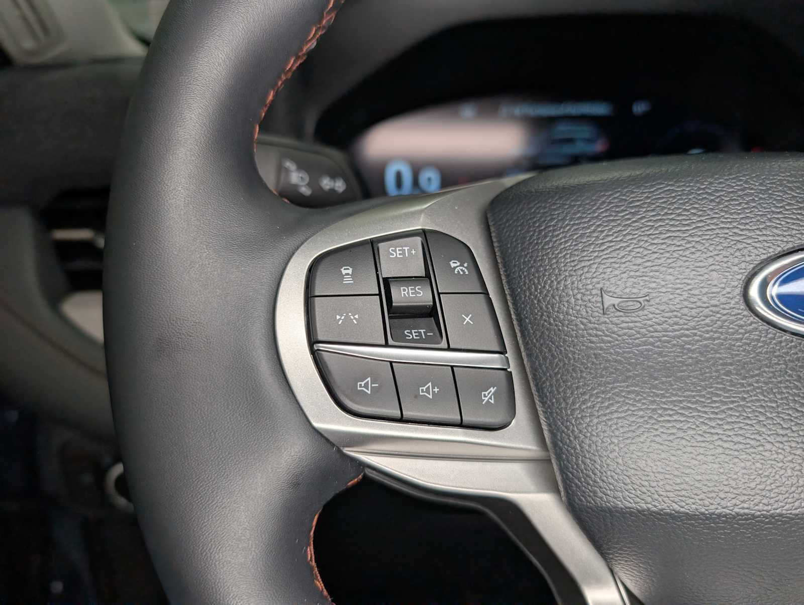 Certified 2025 Ford Explorer Active w/ Active Comfort Package image 37