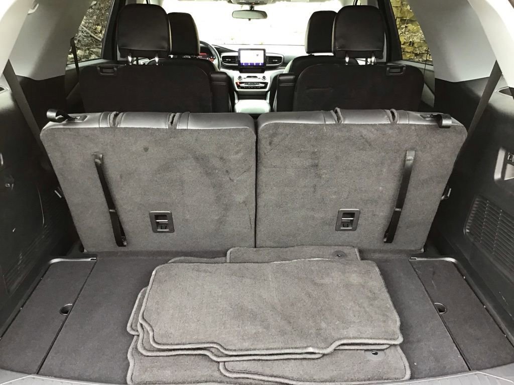 Certified 2024 Ford Explorer XLT w/ Equipment Group 202A image 8