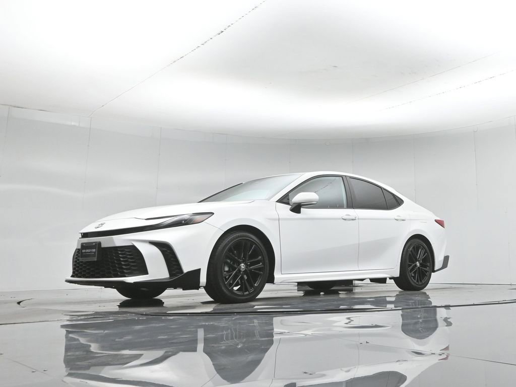 Used 2025 Toyota Camry SE FWD image 46