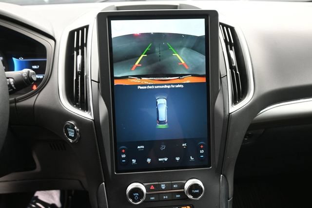 Certified 2024 Ford Edge Titanium AWD/4WD image 12