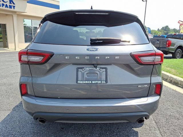 Certified 2023 Ford Escape ST-Line w/ Tech Pack #1 AWD/4WD image 5