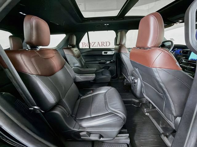 Certified 2022 Ford Explorer Platinum w/ Equipment Group 601A AWD/4WD image 34